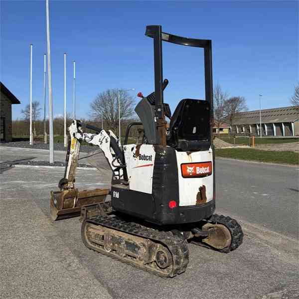 Minirypadlo Bobcat E10 1 t - foto 2