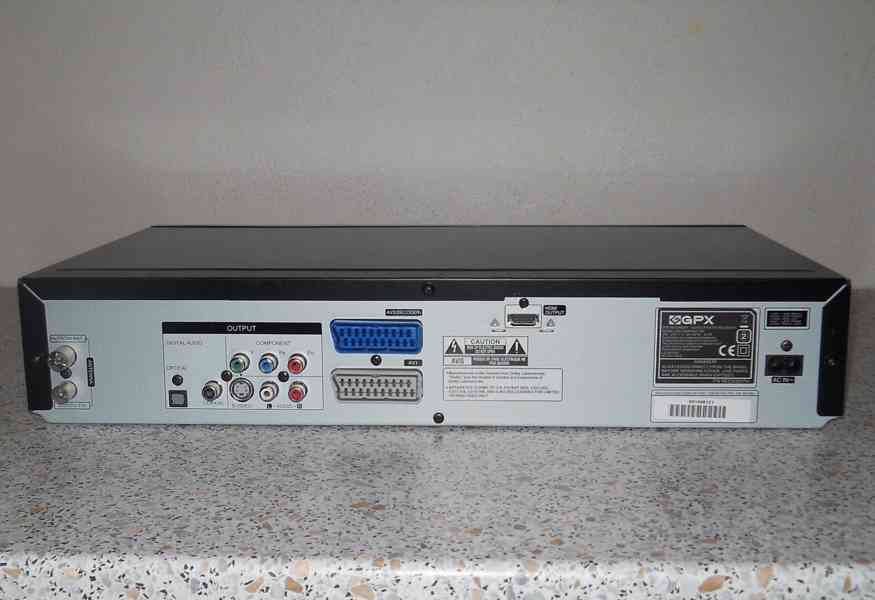 VHS-DVD rekordér GPX-DVR9511C (LG RC389H) - foto 6