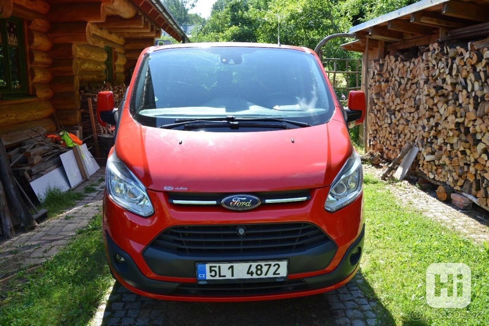 Ford Tourneo Custom 2,0   92kW,8 míst, 1. majitel - foto 1