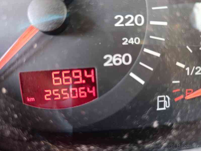 Audi A6 Avant 2,4   130Kw, manuál, quattro, 2. maj - foto 12