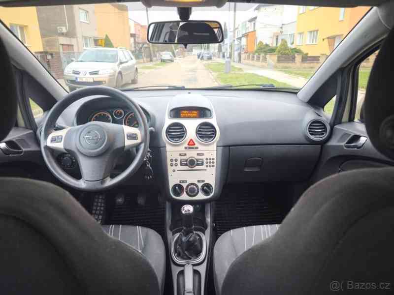 Opel Corsa 1,2   i (63 kW) - foto 11