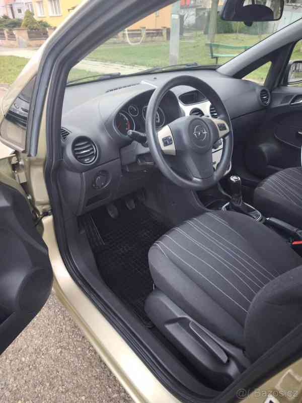 Opel Corsa 1,2   i (63 kW) - foto 8