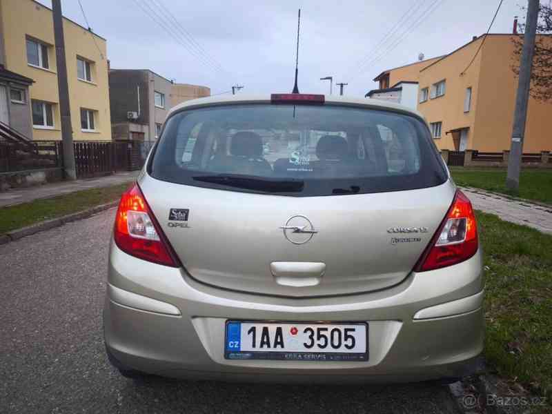 Opel Corsa 1,2   i (63 kW) - foto 6
