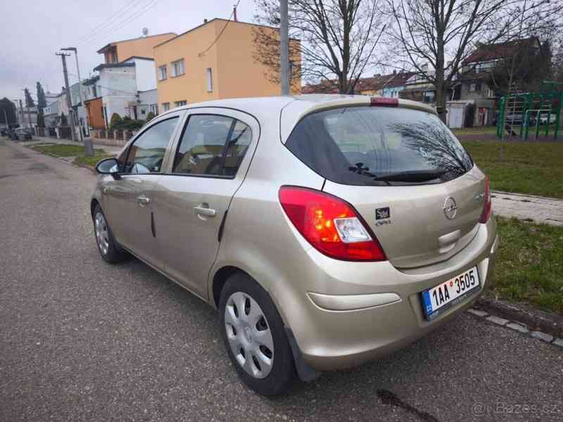 Opel Corsa 1,2   i (63 kW) - foto 4