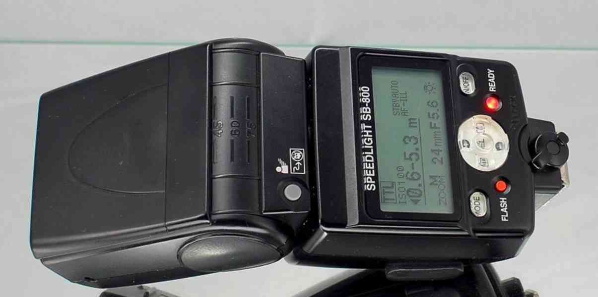 Blesk: Nikon SPEEDLIGHT SB 800 - foto 6