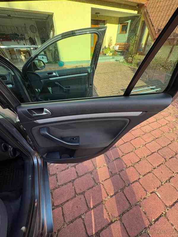 Volkswagen Golf Variant 1,6   Match TDI 77kW, 2013 - foto 12
