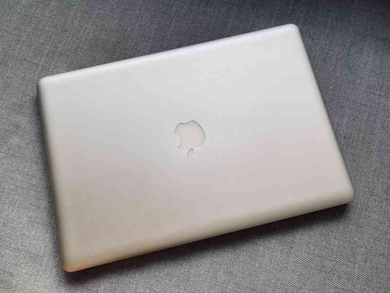 MacBook Pro 2011, 15" - foto 2