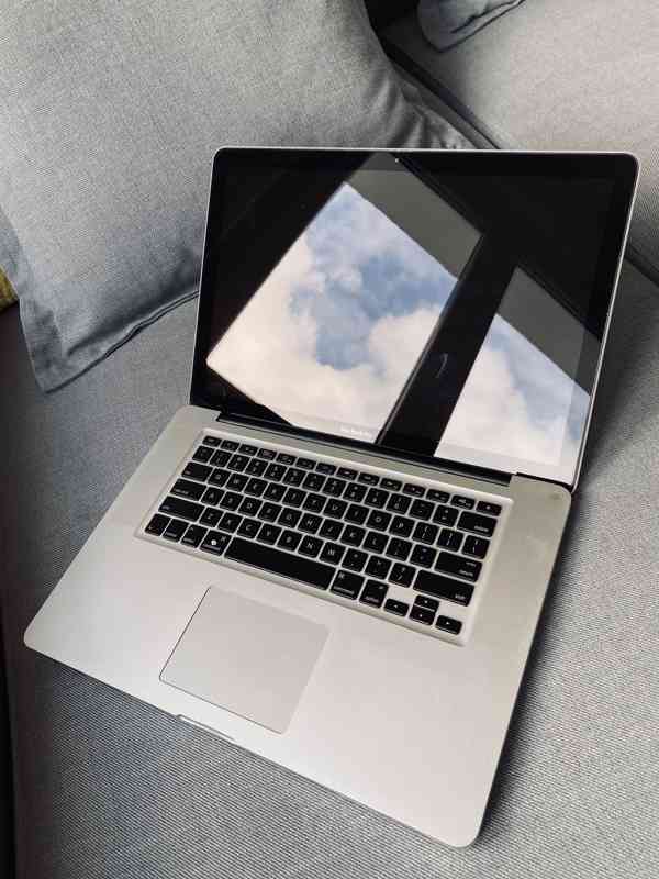 MacBook Pro 2011, 15" - foto 1