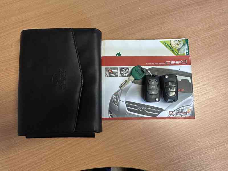 Kia Cee´d 1.6i 93kW/CR/Dig.Klima - foto 24