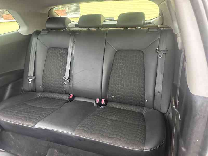 Kia Cee´d 1.6i 93kW/CR/Dig.Klima - foto 12