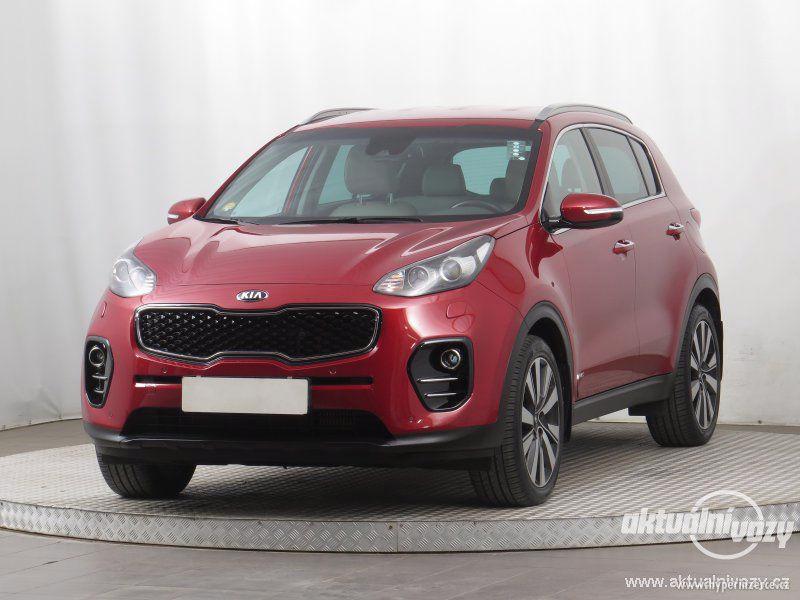 Kia Sportage 2.0, nafta, r.v. 2016, kůže - foto 1