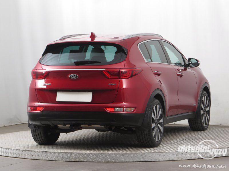 Kia Sportage 2.0, nafta, r.v. 2016, kůže - foto 6