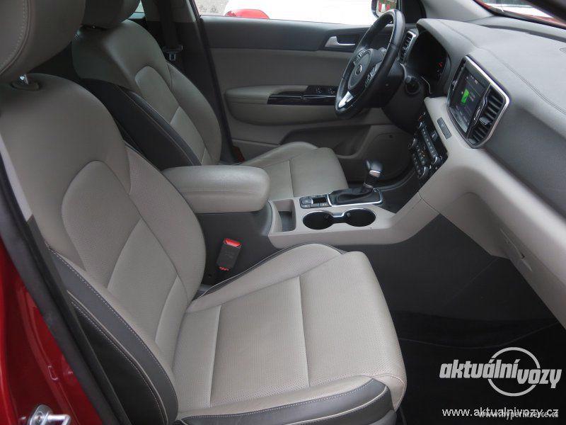 Kia Sportage 2.0, nafta, r.v. 2016, kůže - foto 7