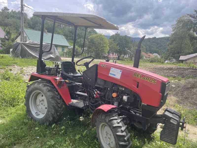 Traktor Bělorusko 321 - foto 9