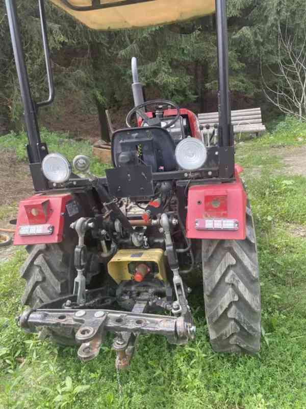 Traktor Bělorusko 321 - foto 5