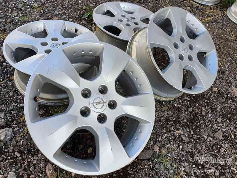 Alu kola Opel GM Omega Astra 092 5x110 7jx17 et47 r17 cislo - foto 1