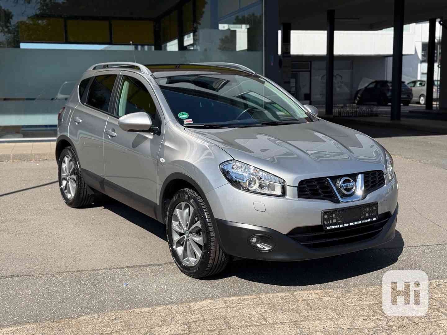 Nissan Qashqai 2,0i Tekna benzín 104kw - foto 1