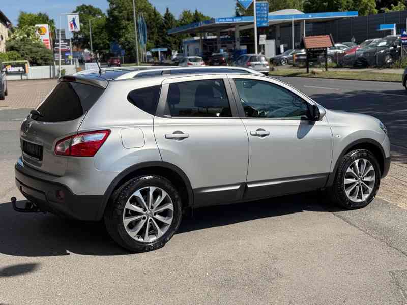 Nissan Qashqai 2,0i Tekna benzín 104kw - foto 7