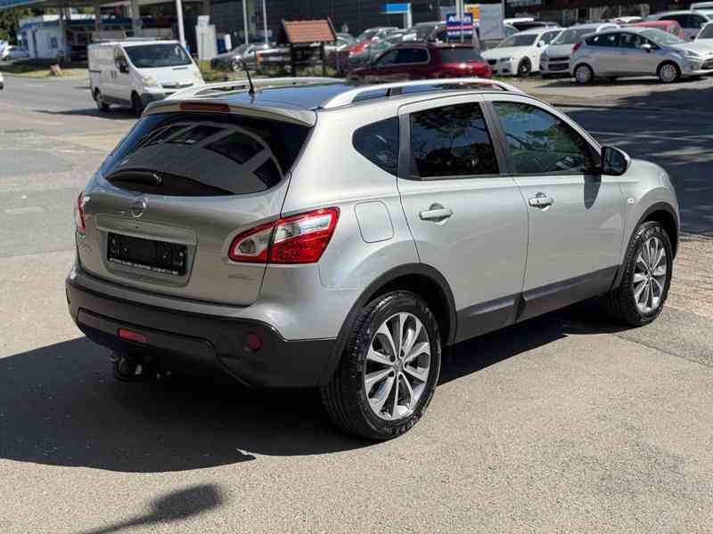 Nissan Qashqai 2,0i Tekna benzín 104kw - foto 11