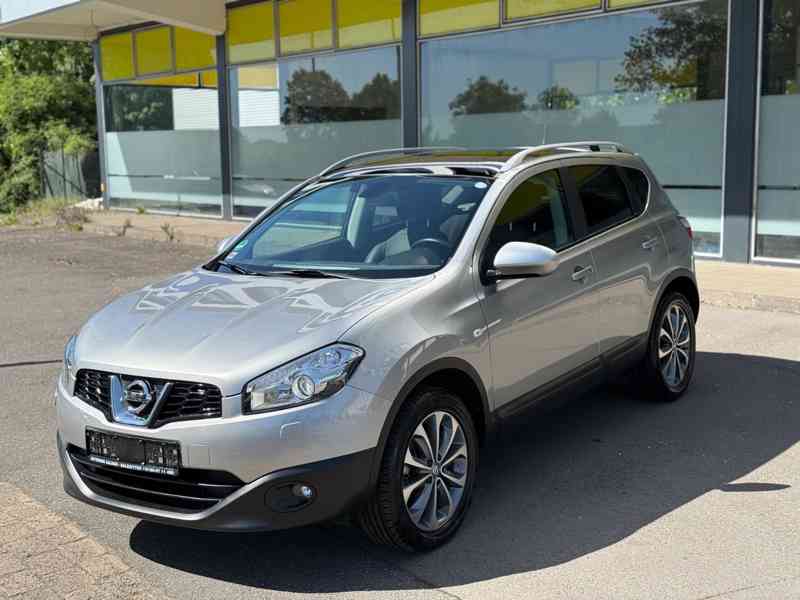 Nissan Qashqai 2,0i Tekna benzín 104kw - foto 3