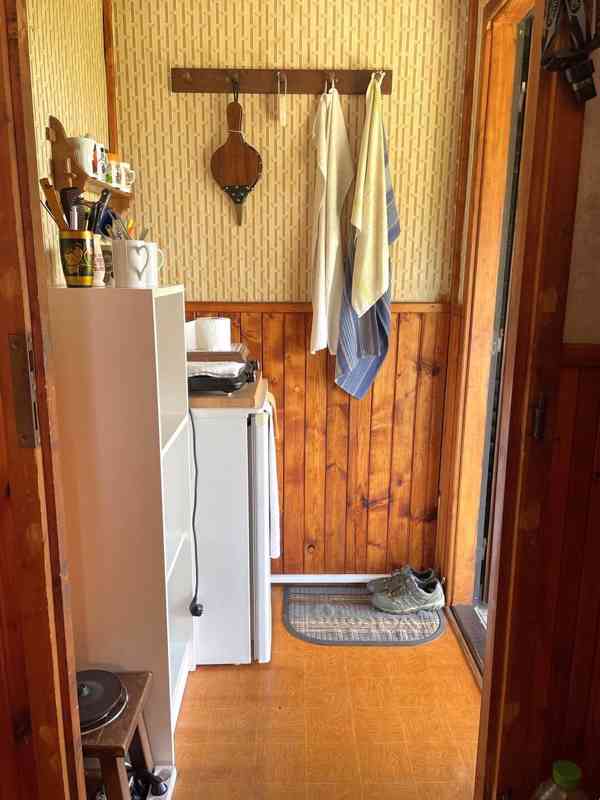  Prodej chatky s pozemkem na Bořetíně - foto 7