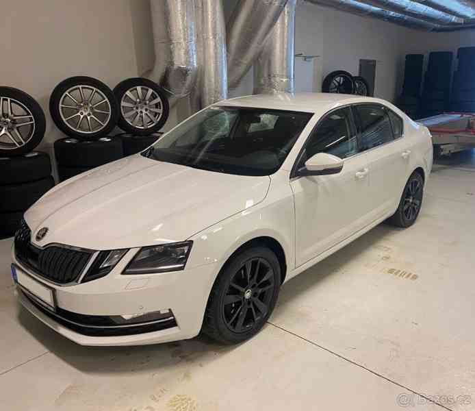 Škoda Octavia 2,0   III TDI 110kW DSG Style - foto 11