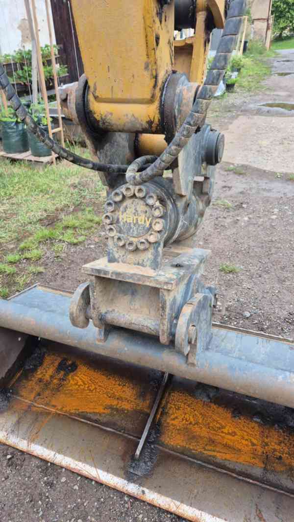 Bagr CAT 308 - foto 11