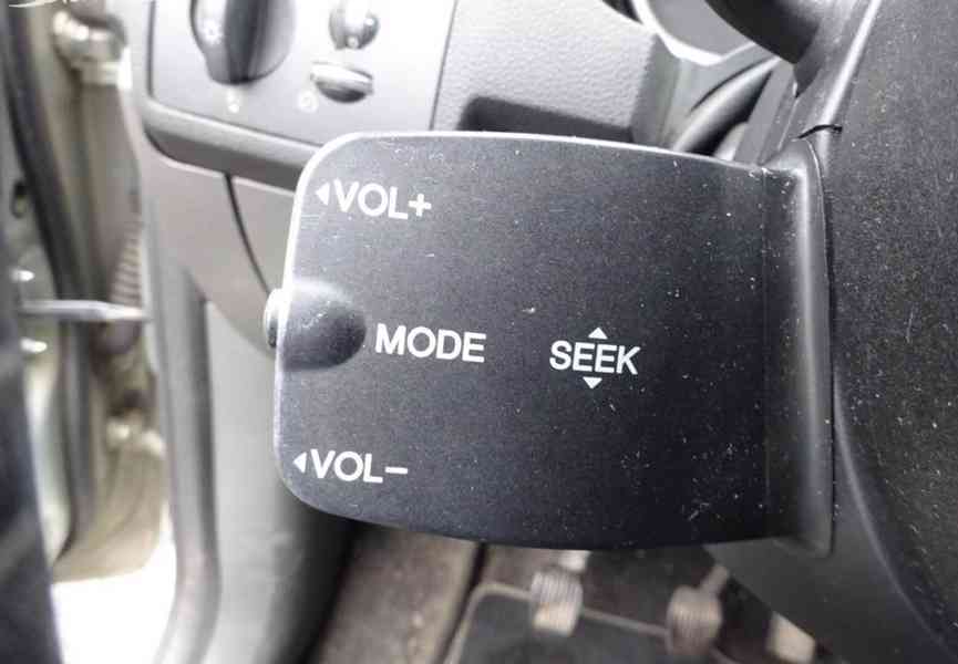 Ford C-Max 1.6i r.v.2010 (74 kw) 1.Majitel Koupeno v ČR - foto 11