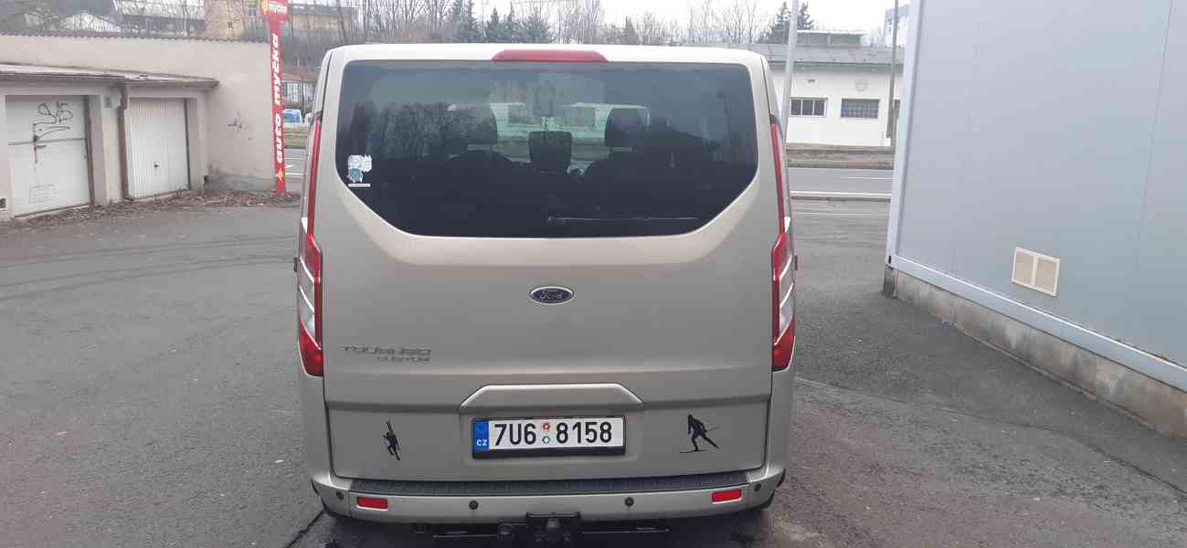 Ford Tourneo Custom 2,2 TDCI - foto 5