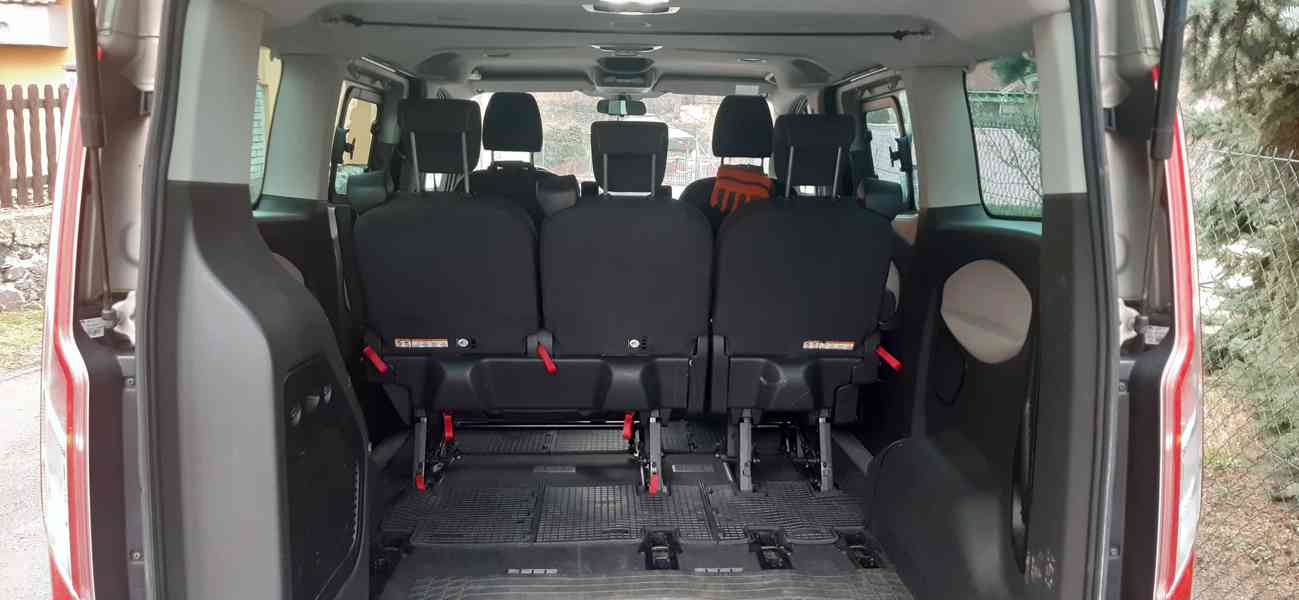 Ford Tourneo Custom 2,2 TDCI - foto 12