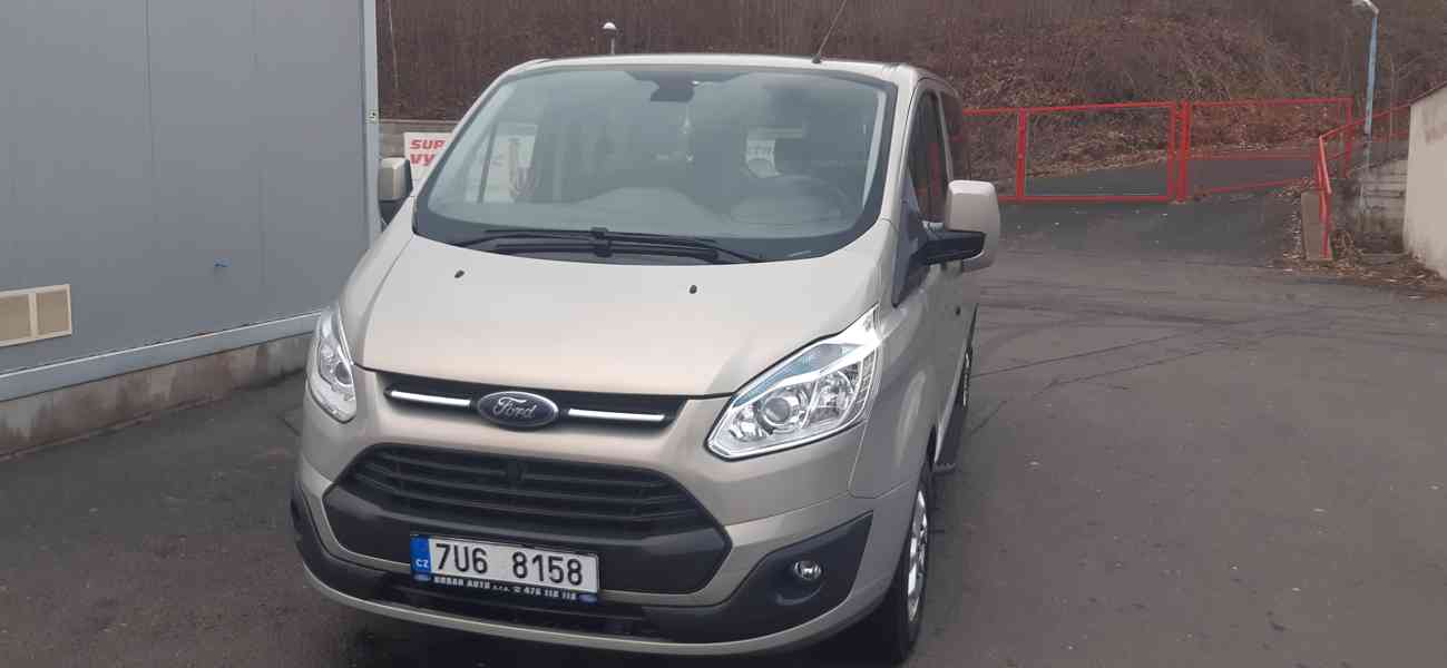 Ford Tourneo Custom 2,2 TDCI - foto 2