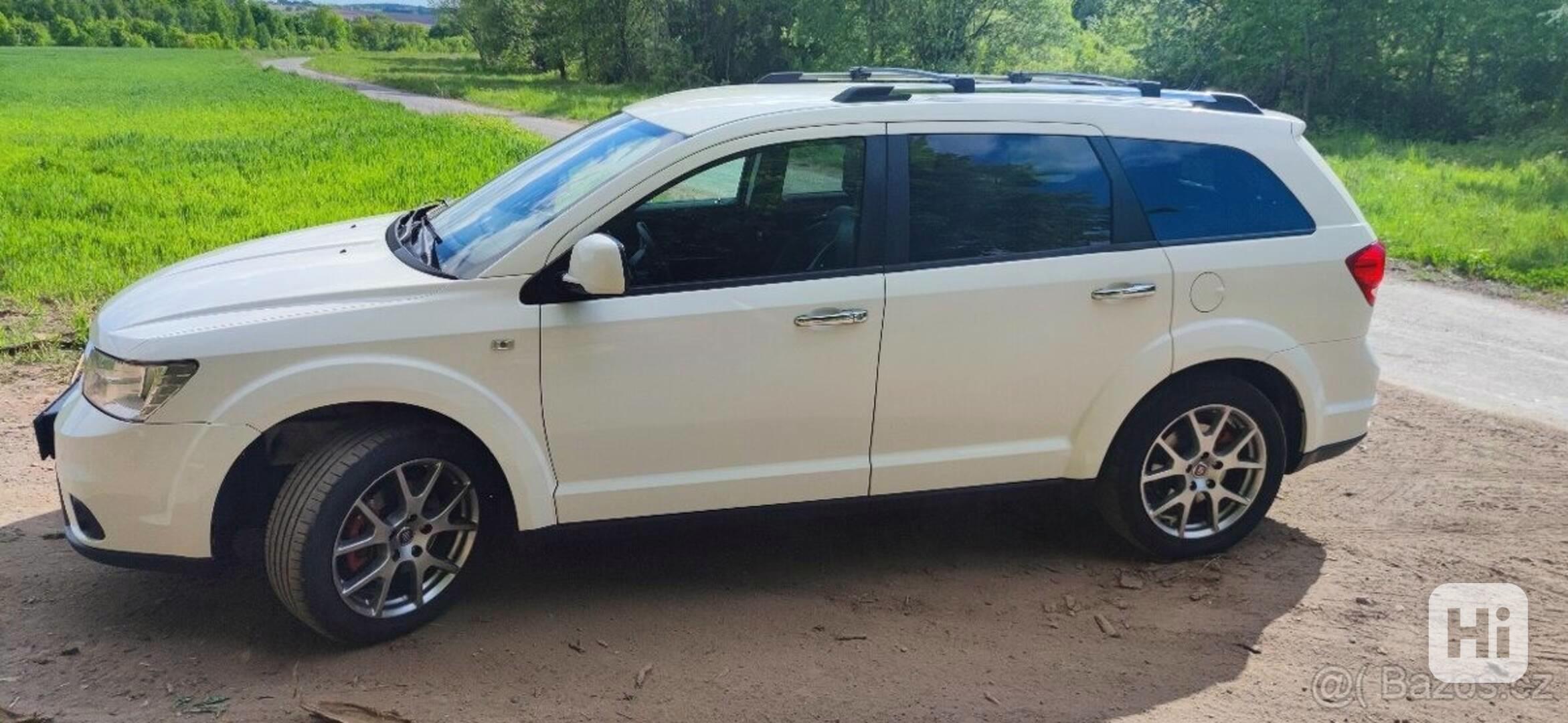 Fiat Freemont 2,0   125 kW - Prostorné a bezpečné - foto 1