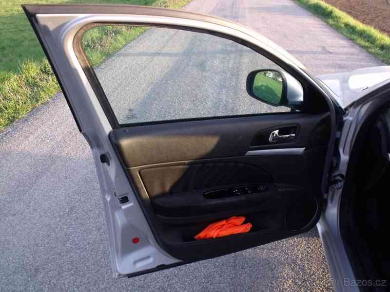 Alfa Romeo 159 2,4 - foto 8