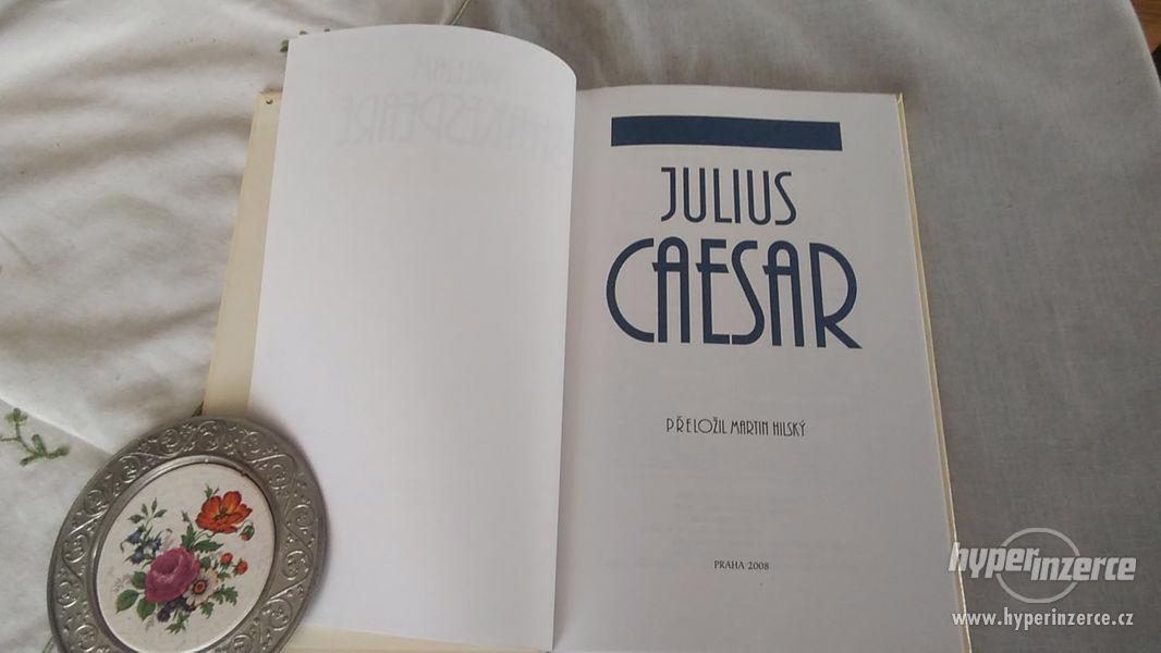 Julius Caesar - foto 2