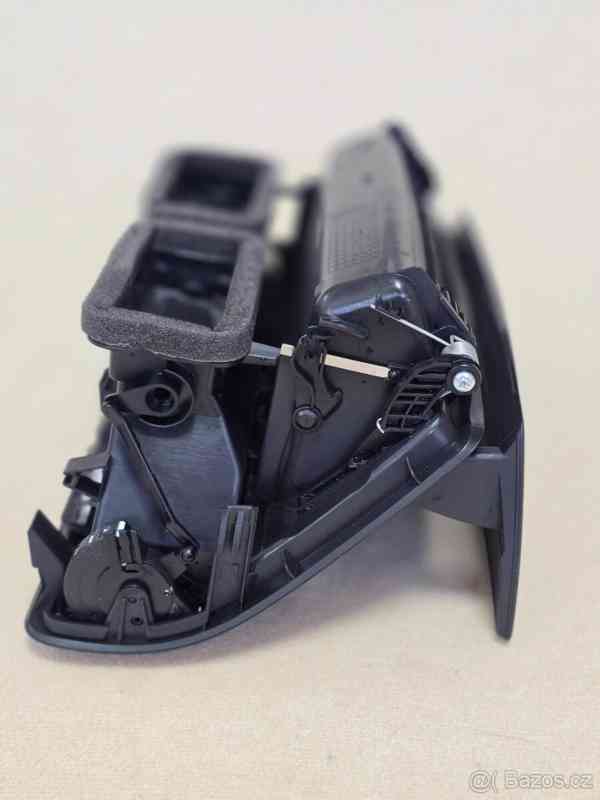 Odkládací schránka Škoda Octavia II  - foto 9