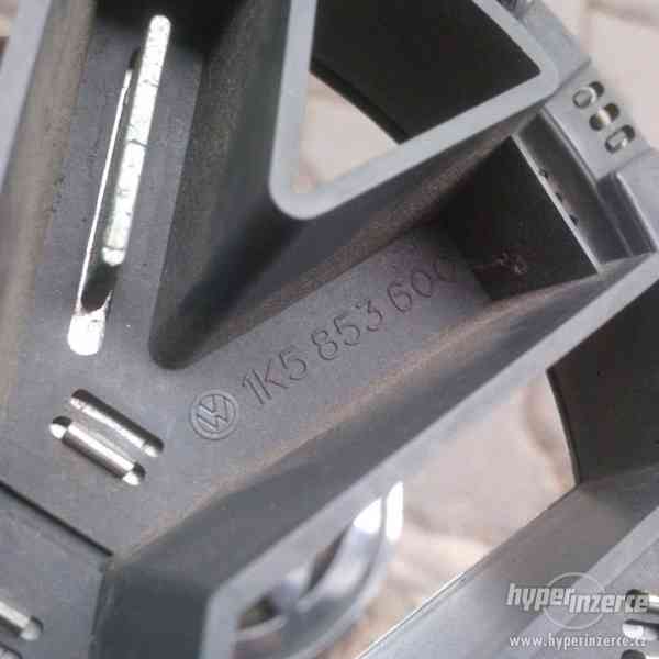 znak vw passat b6 cc golf V jetta 1k5853600 - foto 7