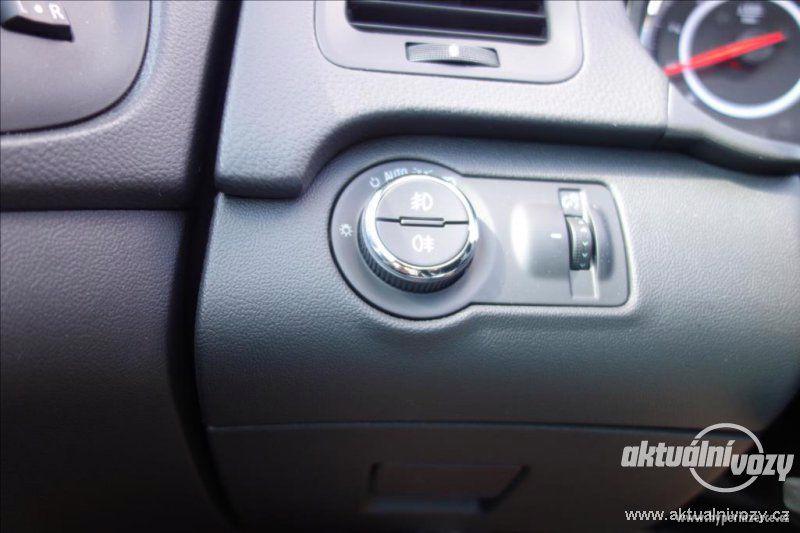 Opel Insignia 2.0, nafta, automat, RV 2016 - foto 12