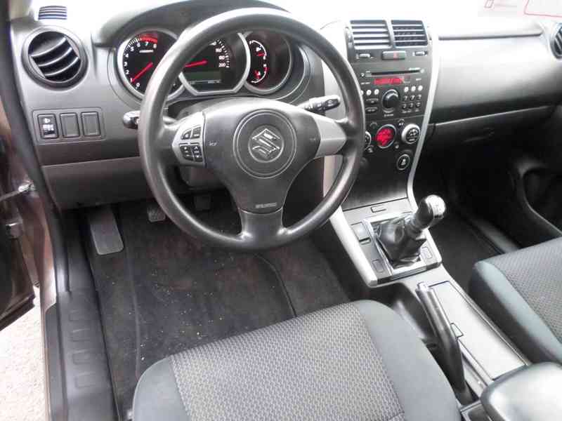Suzuki Grand Vitara1.6i City benzín 78kw - foto 16