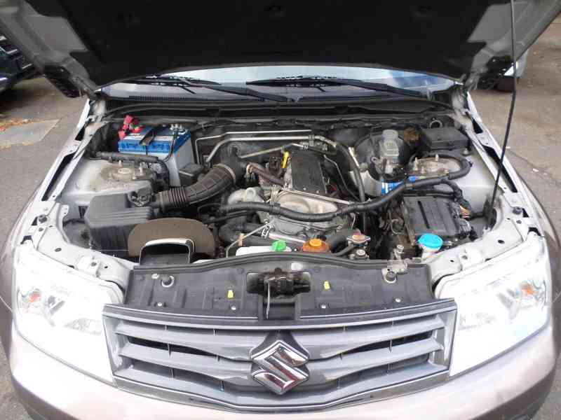 Suzuki Grand Vitara1.6i City benzín 78kw - foto 15