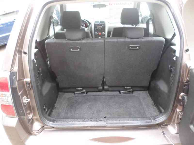 Suzuki Grand Vitara1.6i City benzín 78kw - foto 11
