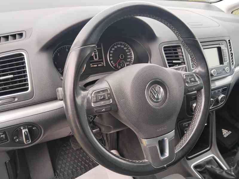 VW Sharan 2,0tdi,103kw,7 místný,úplný servis,prověřené auto - foto 10