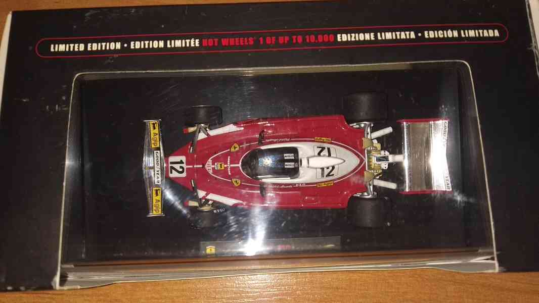 F1 Ferrari 312T #12 Niki Lauda 1975 Hot Wheels Elite 1:43 - foto 4