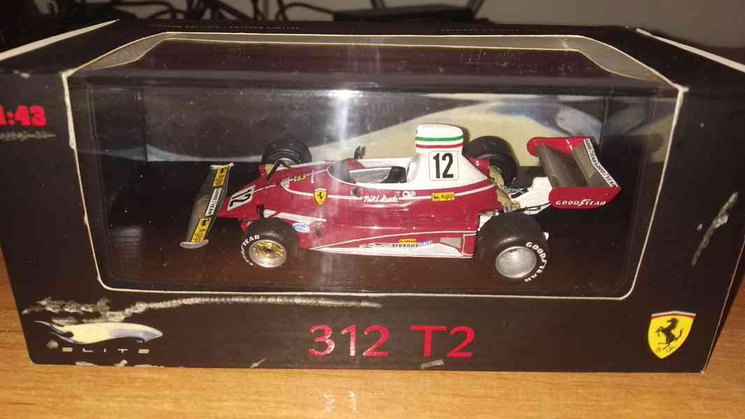 F1 Ferrari 312T #12 Niki Lauda 1975 Hot Wheels Elite 1:43 - foto 3