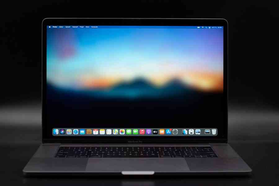 MacBook Pro 15" 2016 Space Gray s Touch Barem - foto 3