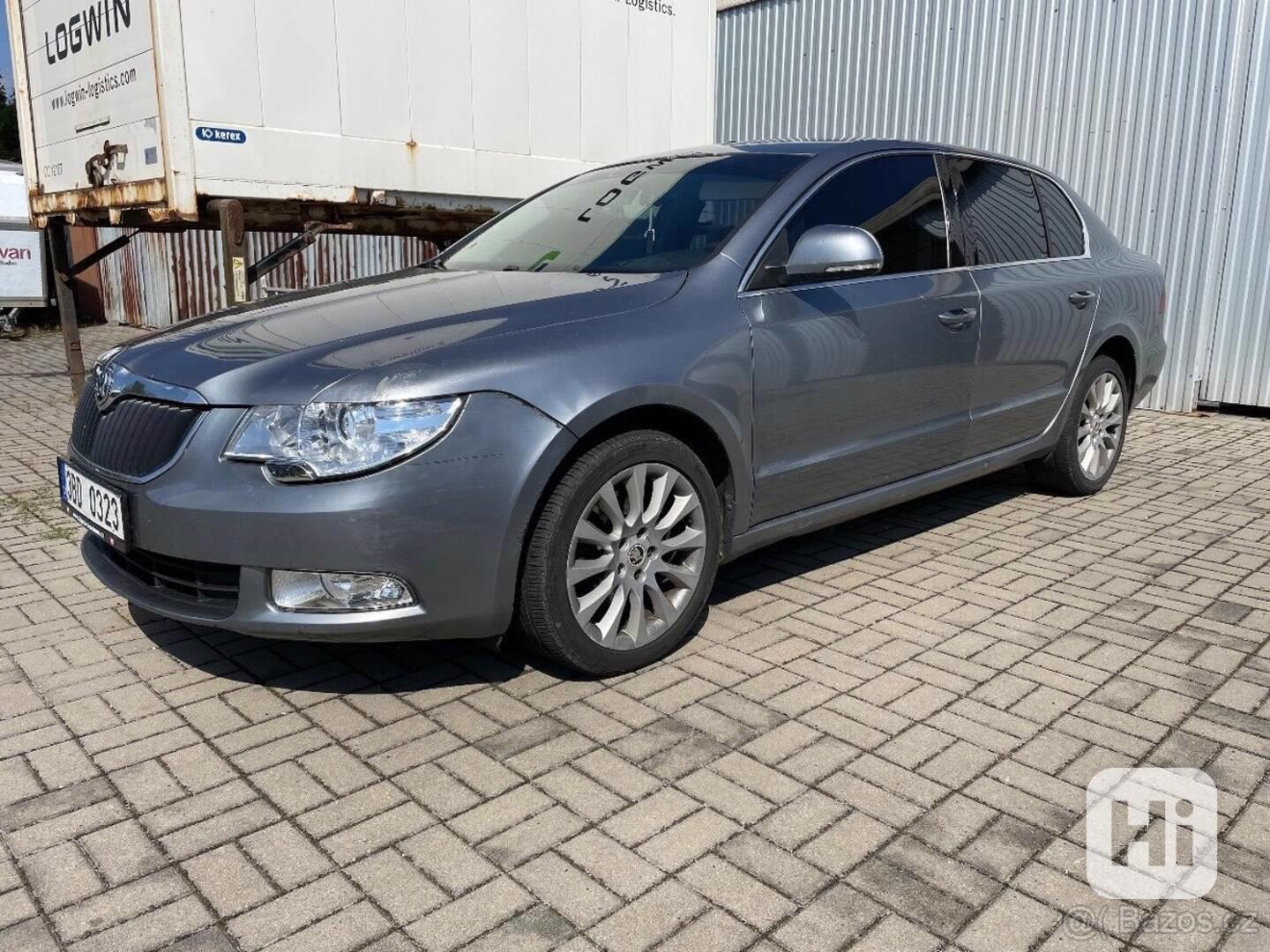 Škoda Superb 2,0   2 - foto 1