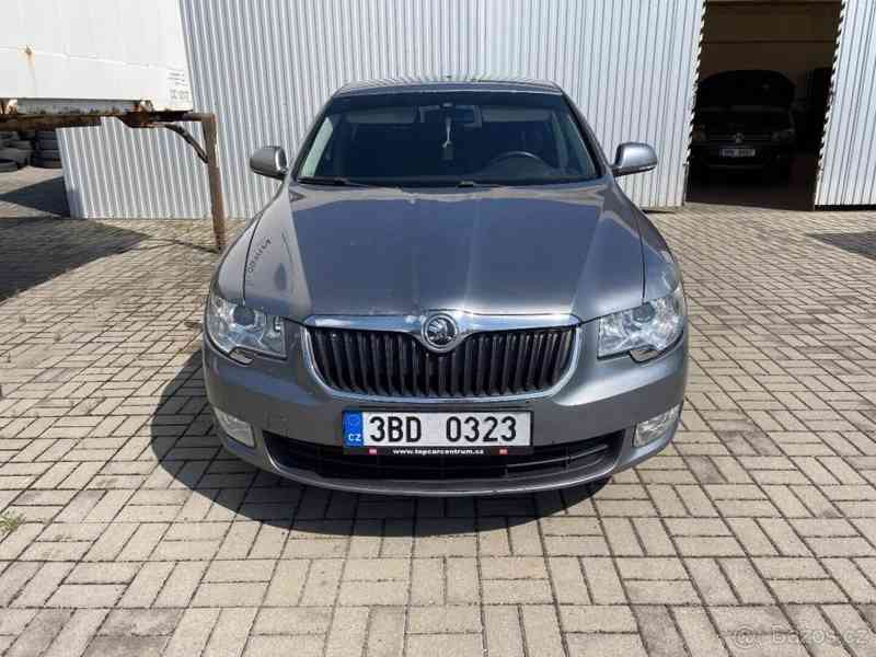 Škoda Superb 2,0   2 - foto 5
