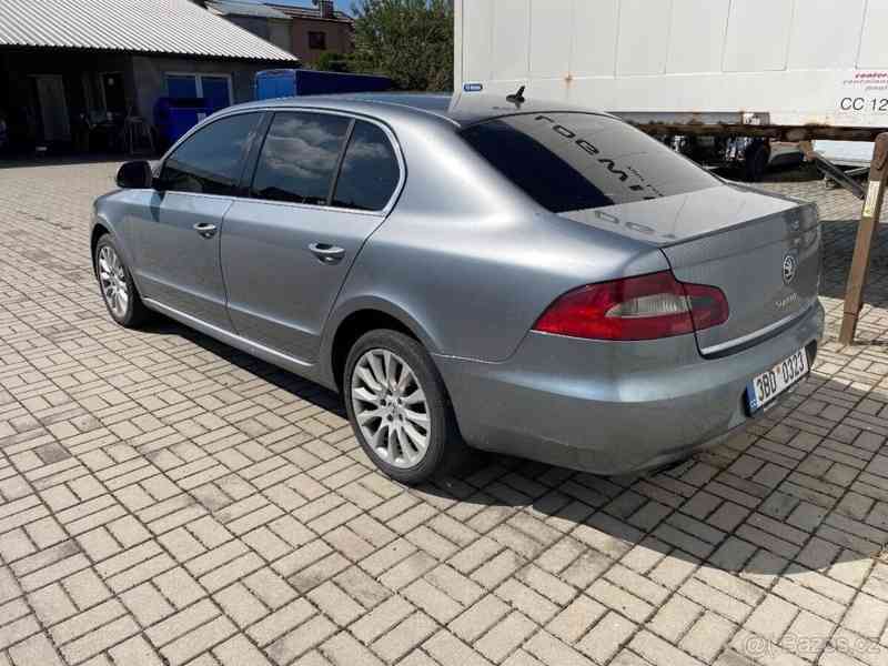 Škoda Superb 2,0   2 - foto 6