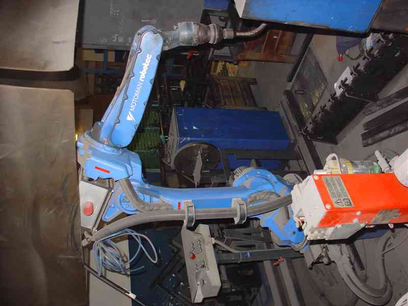 Použité svařovací robotizované pracoviště Motoman EA 1400N - foto 2