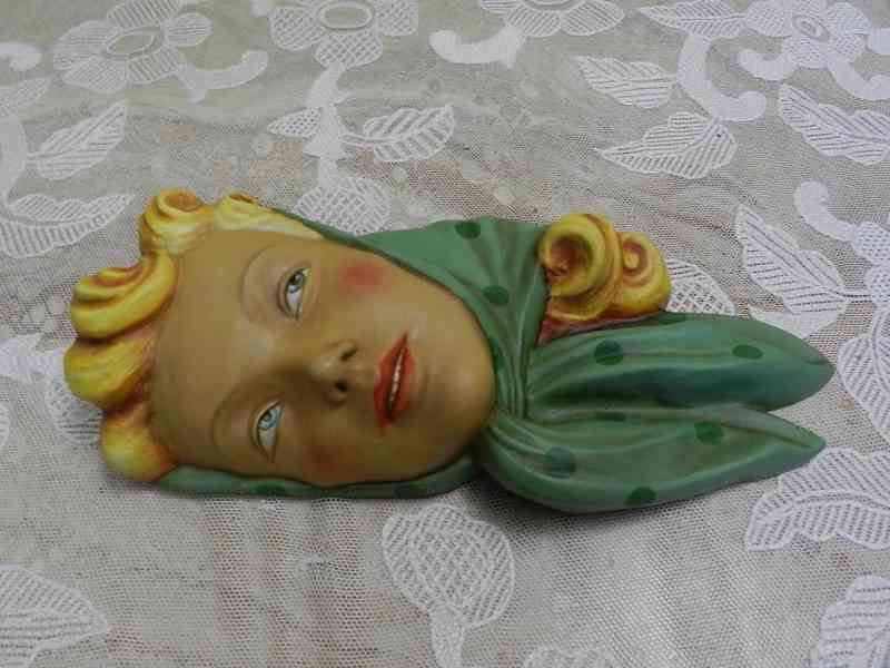 Krásná ručně malovaná Art Deco Maska Dívka v Šátku Čechy - foto 4
