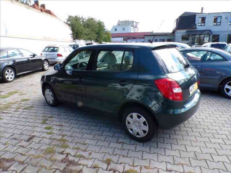 Škoda Fabia 1,6 16V AUTOMAT - foto 4